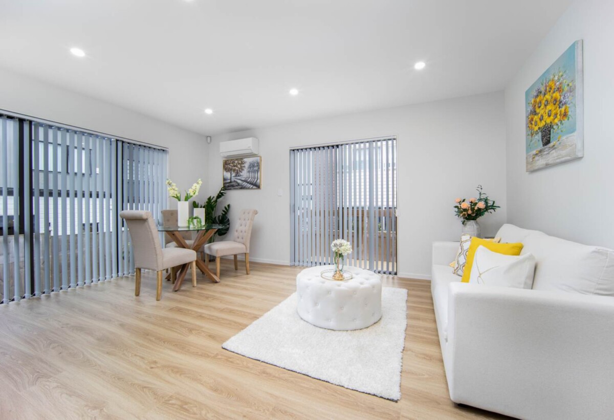 153m2 brandnew 3 beds 2.5 baths home with garage, 0.5 km to Howick Primary School, 0.6 km to Howick Intermediate, 1.5 km to Pakuranga College, 49A Patons Road, Howick, Auckland