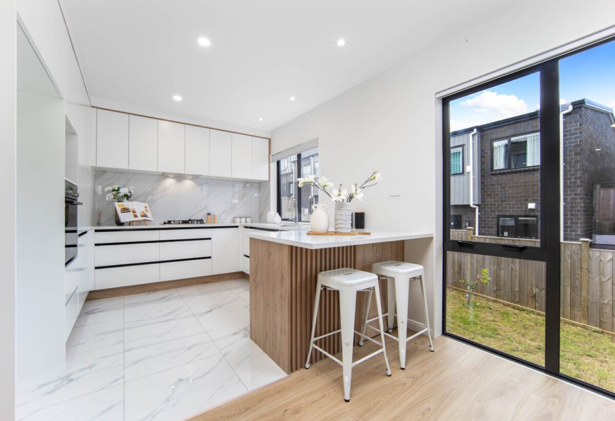 153m2 brandnew 3 beds 2.5 baths home with garage, 0.5 km to Howick Primary School, 0.6 km to Howick Intermediate, 1.5 km to Pakuranga College, 49A Patons Road, Howick, Auckland
