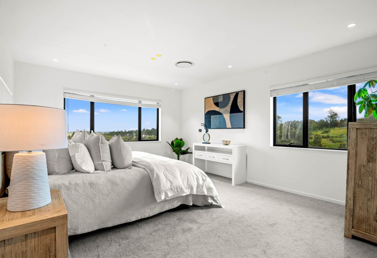 681m2 luxury 5 beds 6 baths house with 2 office and a indoor pool on 4015m2 section, 2.1 km to Albany Senior High School, 2.9 km to Albany School, 4.2 km to Albany Junior High School, 237 Lonely Track Road, Albany, Auckland
