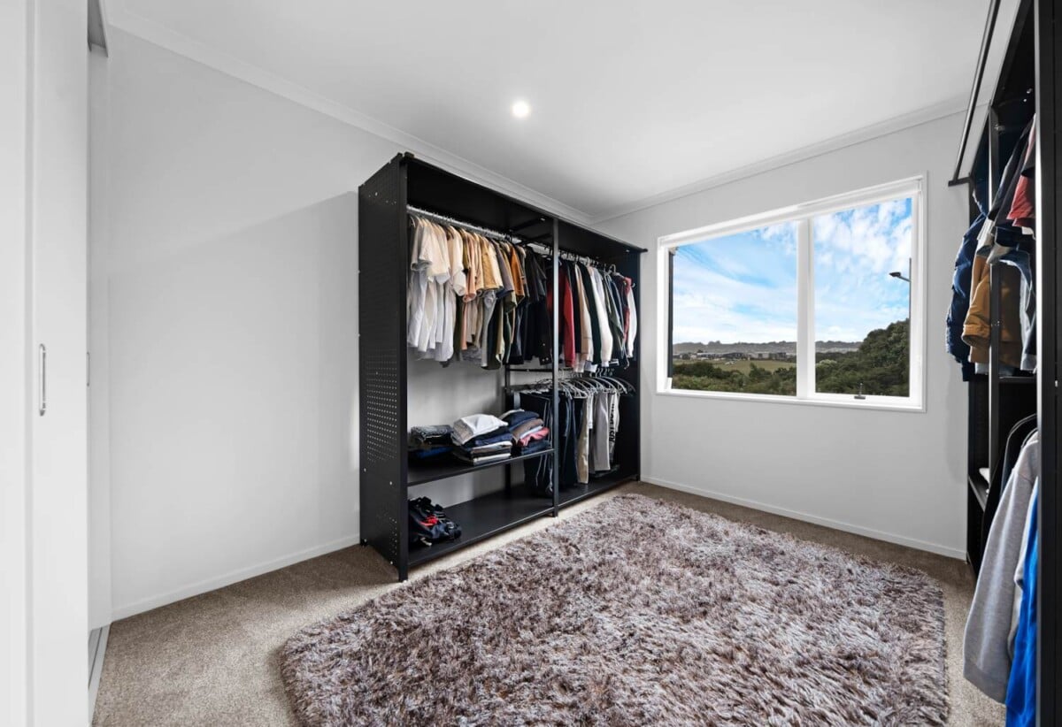 4 beds 2.5 baths home with garage on 206m2 section, walks to Ormiston Town Centre, Pak’n Save and schools, 0.5 km to Ormiston Senior College, 0.7 km to Ormiston Junior College, 0.8 km to Ormiston Primary School, 23 Bonnette Road, Flat Bush, Auckland