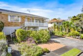 Brick and tile 3 beds 2 baths home, 1 Bathroom and utility room ground floor, 0.8km to Owairoa School, 1 km to Howick College, 1.2 km to Howick Intermediate, 2/2B Yeoman Place, Howick, Auckland