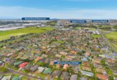 Brick and tile 4 beds 2 baths house with double garage on 495m2 section, 0.9 km to Tangaroa College and Chapel Downs School, 1.5 km to Sancta Maria College, 42 Farmdale Court, Flat Bush, Auckland