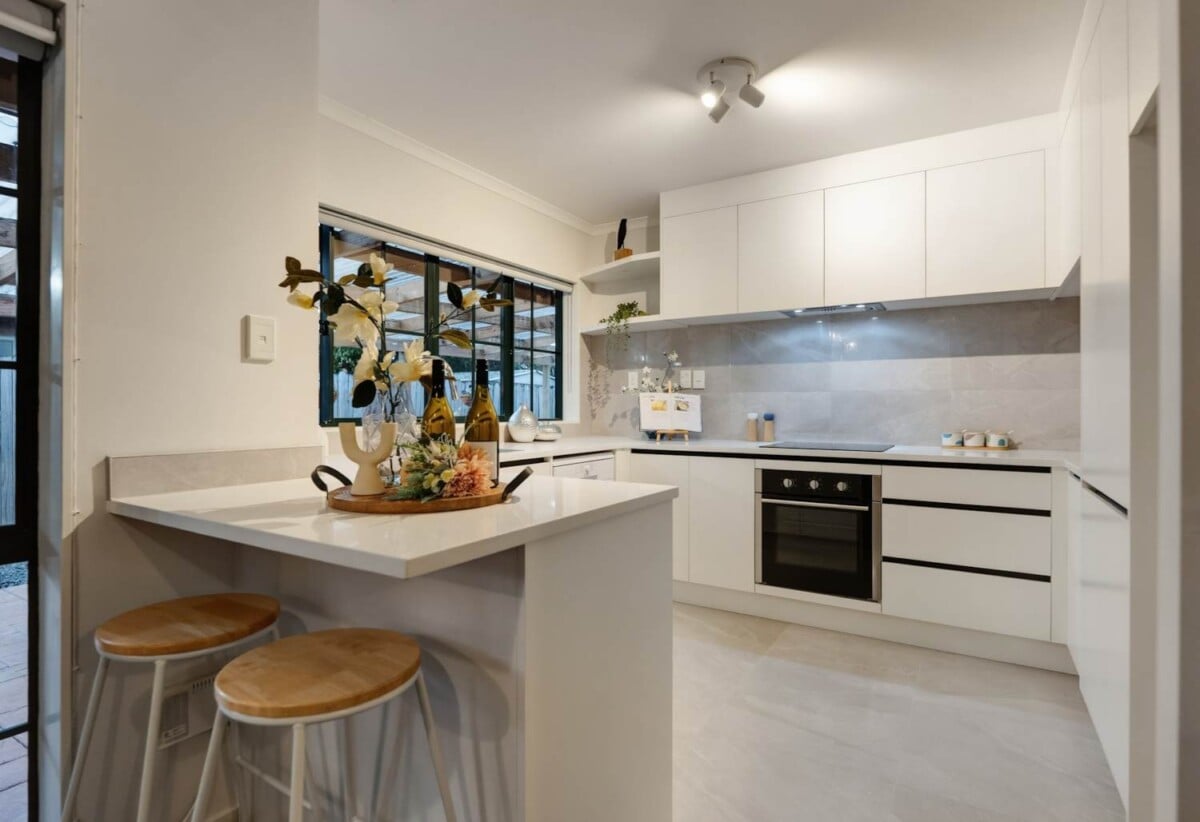 Brick and tile 4 beds 2 baths house with double garage on 495m2 section, 0.9 km to Tangaroa College and Chapel Downs School, 1.5 km to Sancta Maria College, 42 Farmdale Court, Flat Bush, Auckland
