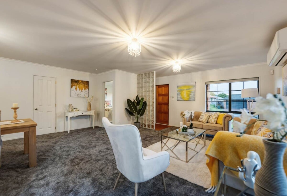 Brick and tile 4 beds 2 baths house with double garage on 495m2 section, 0.9 km to Tangaroa College and Chapel Downs School, 1.5 km to Sancta Maria College, 42 Farmdale Court, Flat Bush, Auckland