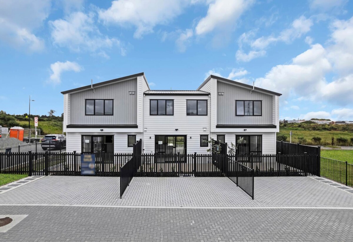 Master Build Guarantee, 115m2 brandnew freehold 2 beds +1 big study room 1.5 baths home with 2 car parks, close to schools, shops, motorway access, 0.1 km to Ngakoroa School, 8 Harikoa Way, Karaka, Auckland