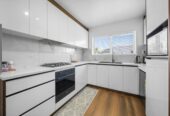 Brick and tile 2 beds 1 bath home, close to schools, Half Moon Bay ferry terminal, shopping centre, 0.2 km to Pakuranga College, 0.6 km to Wakaaranga School, 0.8 km to Farm Cove Intermediate, 1/162 Pigeon Mountain Road, Half Moon Bay, Auckland