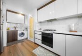 Brick and tile 2 beds 1 bath home, close to schools, Half Moon Bay ferry terminal, shopping centre, 0.2 km to Pakuranga College, 0.6 km to Wakaaranga School, 0.8 km to Farm Cove Intermediate, 1/162 Pigeon Mountain Road, Half Moon Bay, Auckland