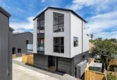 Brandnew standalone 4 beds 4 baths home with garage, deck and backyard, walks to Highland Park Shopping Centre, Pak’n Save, 0.7 km to Pakuranga College, 0.9 km to Howick Primary School, 1 km to Howick Intermediate, 30B Tomintoul Place, Highland Park, Auckland