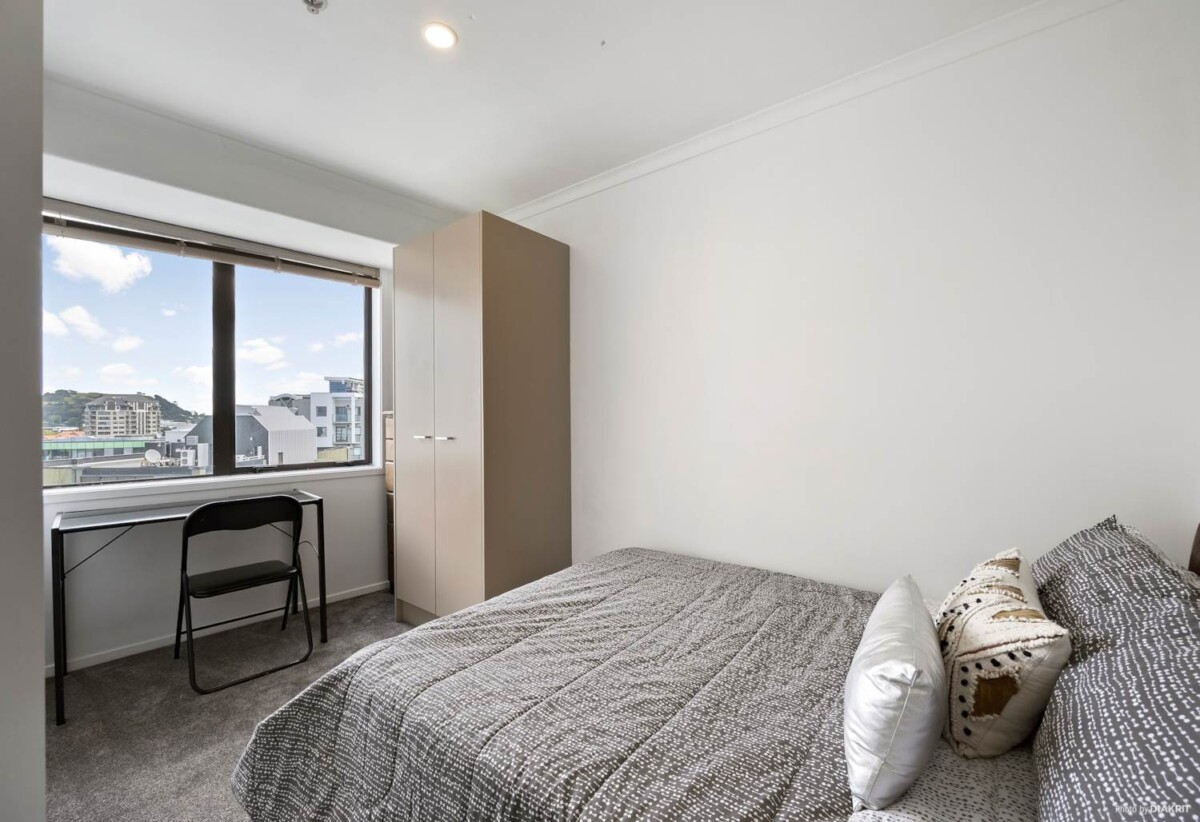 Auckland Grammar and Auckland Girls’ Grammar School zone, 36 m2 freehold Corner Penthouse 2 beds 1 bath apartment in Uni Precinct, 1603/96 Symonds Street, Grafton, Auckland