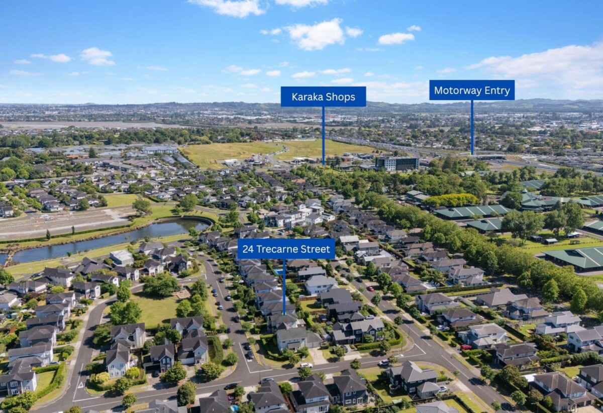VENDORS PURCHASED ELSEWHERE – MUST BE SOLD, 4 beds 2.5 baths house with double garage on 320m2 section, close to shops, schools, reserves, 0.8 km to Hingaia Peninsula School, 1 km to Rosehill Intermediate, 1.1 km to Rosehill College, 24 Trecarne Street, Karaka, Auckland