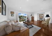 Renovated 4 beds 2 baths house on 630m2 section, close to Pakuranga Golf Course, schools, shopping centres, 0.8 km to Botany Downs School, 2 km to Somerville Intermediate School, 2.3 km to Howick College, 109 Millhouse Drive, Northpark, Auckland