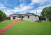 Renovated 4 beds 2 baths house on 630m2 section, close to Pakuranga Golf Course, schools, shopping centres, 0.8 km to Botany Downs School, 2 km to Somerville Intermediate School, 2.3 km to Howick College, 109 Millhouse Drive, Northpark, Auckland