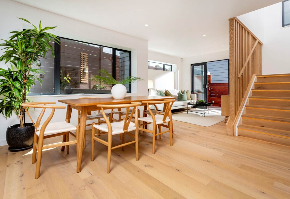 Flat Land | Rangitoto Zone, Brandnew standalone 5 beds 4.5 baths house with 1 bed granny, close to Albany Mall, schools motorway access, 1 km to Pinehill School (Browns Bay), 1.3 km to Rangitoto College, 3B Serrata Place, Browns Bay, Auckland