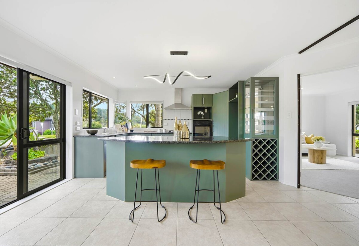 Owners bought this site and built it to live in and enjoy, 4 beds 2.5 baths house on 650m2 section, 0.1 km to Upper Harbour Primary School, 1.6 km to Albany Junior High School, 3.7 km to Albany Senior High School, 1 William Gamble Drive, Greenhithe, Auckland