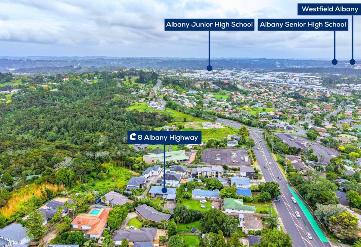 4 beds 2 baths house with 2 sunrooms and double garage on 1074m2 section, 1.4 km to Target Road School, 2.8 km to Albany Junior High School, Albany Junior High School, 8 Albany Highway, Unsworth Heights, Auckland