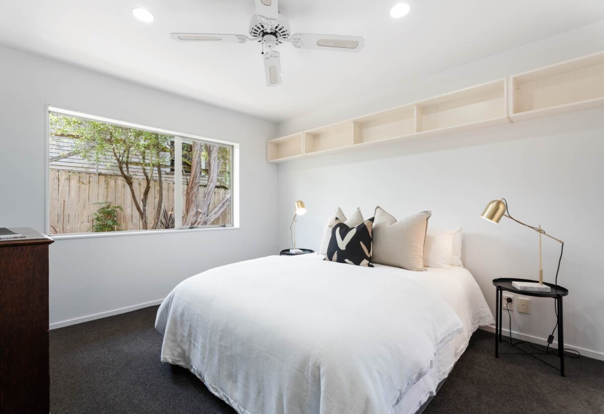 Brick and tile 3 beds 2 baths house with double garage, minutes to Blockhouse Bay Village, local schools, parks, 0.4 km to Blockhouse Bay School, 18A Heaphy Street, Blockhouse Bay, Auckland