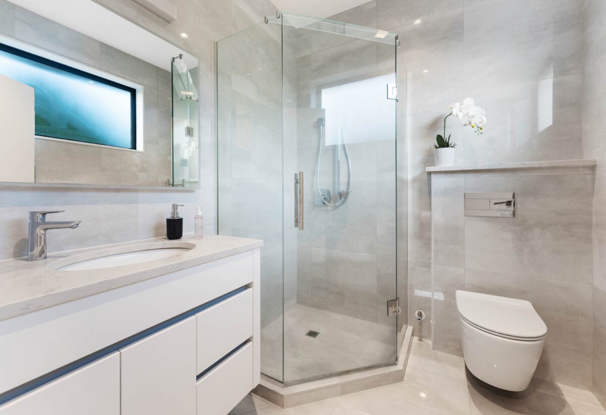 Double Grammar school zone, Brick and tile 5 beds 5.5 baths house with double garage on 412m2 section, 0.4 km to Auckland Normal Intermediate, 1 km to Epsom Girls’ Grammar School, 1.6 km to Auckland Grammar, 104B Ranfurly Road, Epsom, Auckland