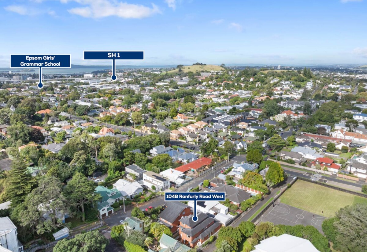 Double Grammar school zone, Brick and tile 5 beds 5.5 baths house with double garage on 412m2 section, 0.4 km to Auckland Normal Intermediate, 1 km to Epsom Girls’ Grammar School, 1.6 km to Auckland Grammar, 104B Ranfurly Road, Epsom, Auckland