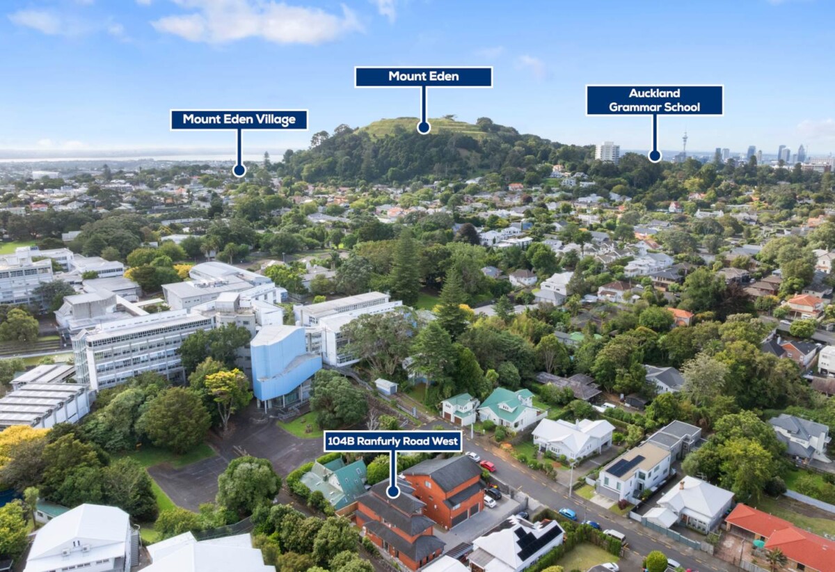 Double Grammar school zone, Brick and tile 5 beds 5.5 baths house with double garage on 412m2 section, 0.4 km to Auckland Normal Intermediate, 1 km to Epsom Girls’ Grammar School, 1.6 km to Auckland Grammar, 104B Ranfurly Road, Epsom, Auckland