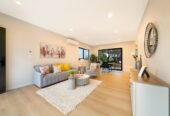 Brandnew standalone 4 beds 2.5 baths home with garage on 189m2 section, close to the train station, New Lynn shopping mall, 0.6 km to Arahoe School, 1.2 km to Green Bay High School, 1.5 km to Glen Eden Intermediate, 141C Seabrook Avenue, New Lynn, Auckland