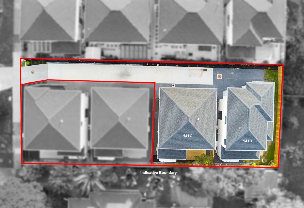 Brandnew standalone 4 beds 2.5 baths home with garage on 189m2 section, close to the train station, New Lynn shopping mall, 0.6 km to Arahoe School, 1.2 km to Green Bay High School, 1.5 km to Glen Eden Intermediate, 141C Seabrook Avenue, New Lynn, Auckland