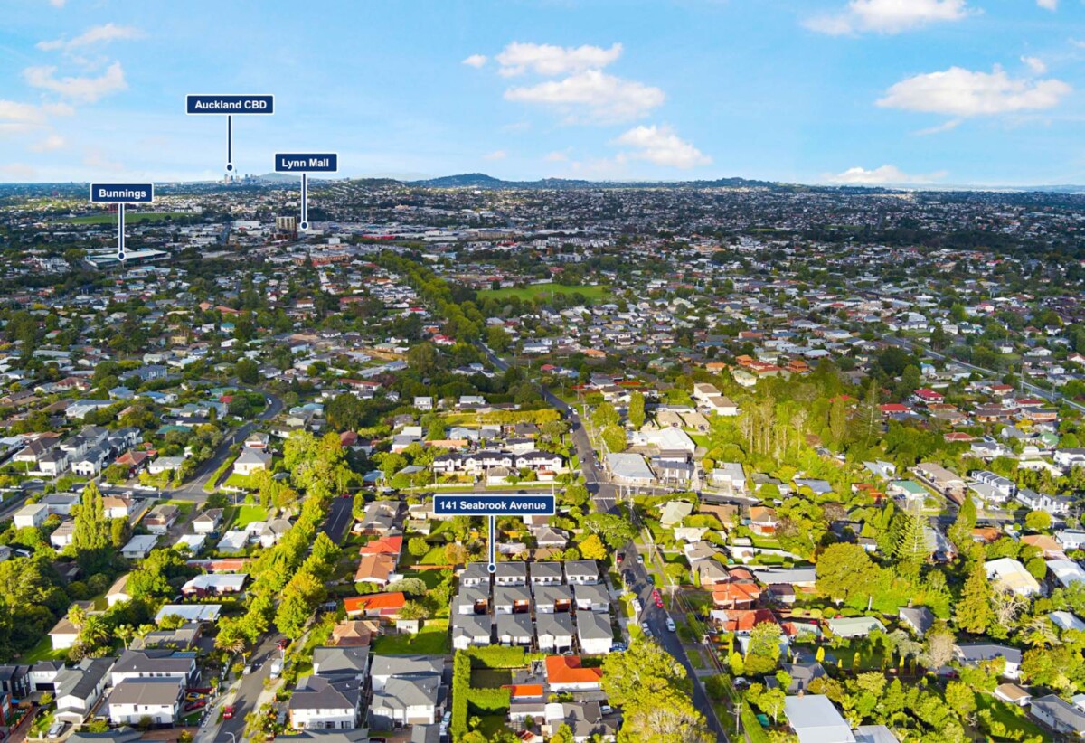Brandnew standalone 4 beds 2.5 baths home with garage on 189m2 section, close to the train station, New Lynn shopping mall, 0.6 km to Arahoe School, 1.2 km to Green Bay High School, 1.5 km to Glen Eden Intermediate, 141C Seabrook Avenue, New Lynn, Auckland