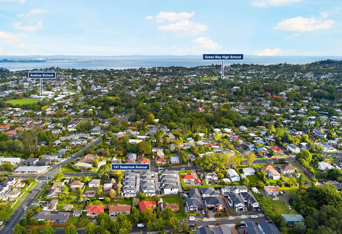 Brandnew standalone 4 beds 3.5 baths home with garage on 213m2 section, close to the train station, New Lynn shopping mall, 0.6 km to Arahoe School, 1.2 km to Green Bay High School, 1.5 km to Glen Eden Intermediate, 141D Seabrook Avenue, New Lynn, Auckland