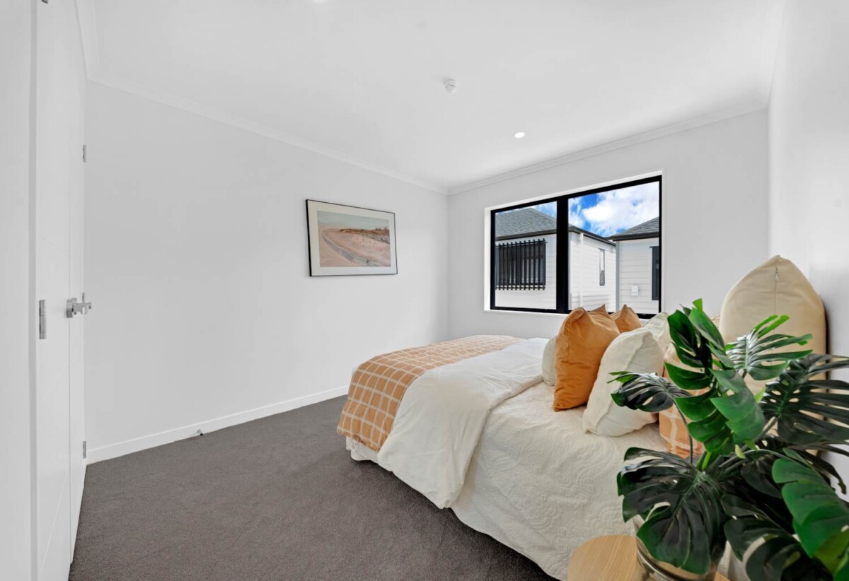 10 Year Master Build Guarantee, Brandnew standalone 3 beds 2.5 baths home with garage, 0.4 km to Macleans Primary School, 0.9 km to Howick Intermediate, 1.4 km to Pakuranga College, Lot 1/110 Hutchinsons Road, Bucklands Beach, Auckland