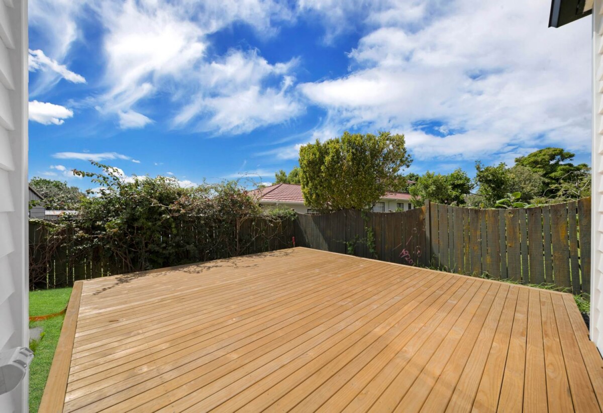 10 Year Master Build Guarantee, Brandnew standalone 3 beds 2.5 baths home with garage, 0.4 km to Macleans Primary School, 0.9 km to Howick Intermediate, 1.4 km to Pakuranga College, Lot 1/110 Hutchinsons Road, Bucklands Beach, Auckland