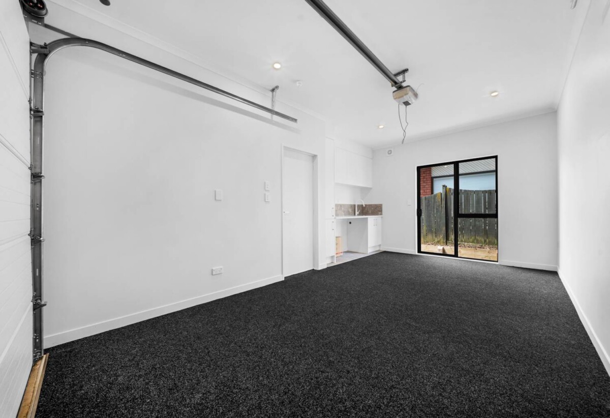 10 Year Master Build Guarantee, Brandnew standalone 3 beds 2.5 baths home with garage, 0.4 km to Macleans Primary School, 0.9 km to Howick Intermediate, 1.4 km to Pakuranga College, Lot 1/110 Hutchinsons Road, Bucklands Beach, Auckland