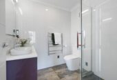 5 beds + office 4.5 baths house with double garage on 442m2 section, 0.9 km to Royal Oak School, 1.6 km to Royal Oak Intermediate School, 1.9 km to Onehunga High School, 41D Liverpool Street, Epsom, Auckland