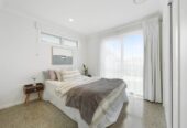 5 beds + office 4.5 baths house with double garage on 442m2 section, 0.9 km to Royal Oak School, 1.6 km to Royal Oak Intermediate School, 1.9 km to Onehunga High School, 41D Liverpool Street, Epsom, Auckland