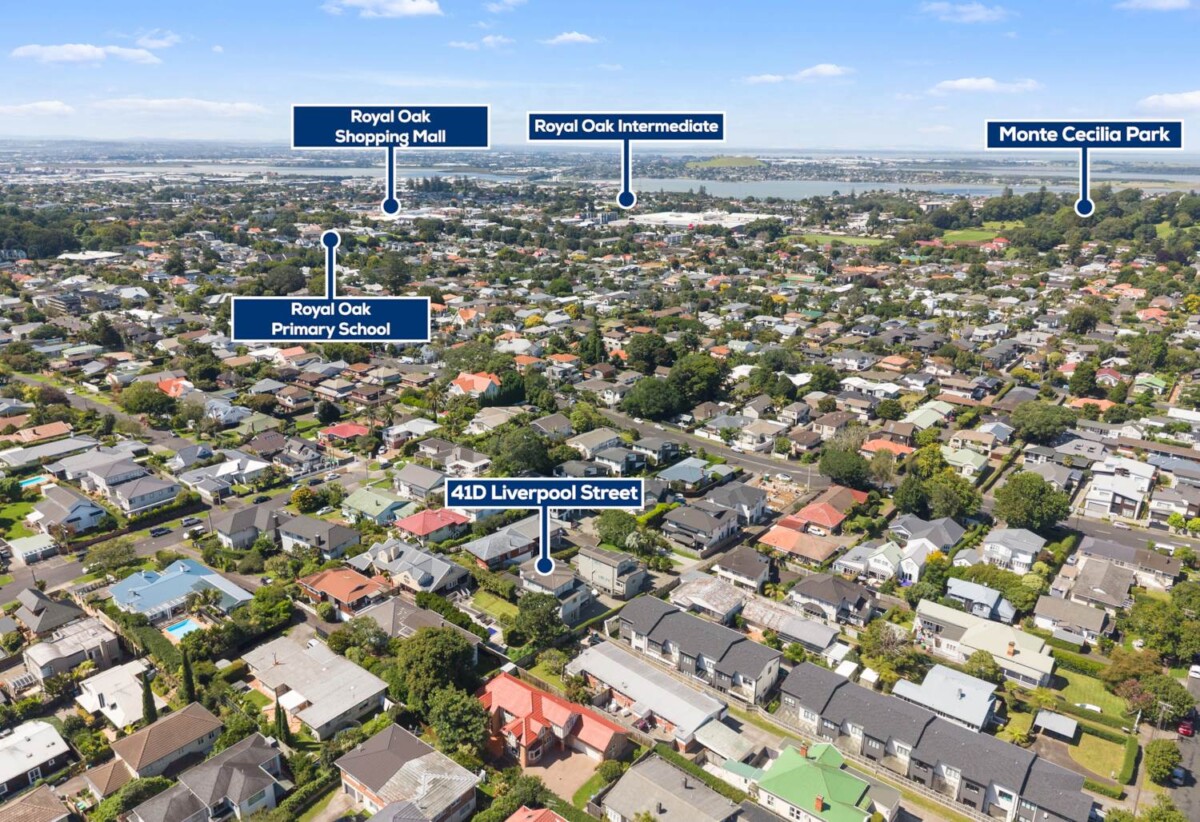 5 beds + office 4.5 baths house with double garage on 442m2 section, 0.9 km to Royal Oak School, 1.6 km to Royal Oak Intermediate School, 1.9 km to Onehunga High School, 41D Liverpool Street, Epsom, Auckland