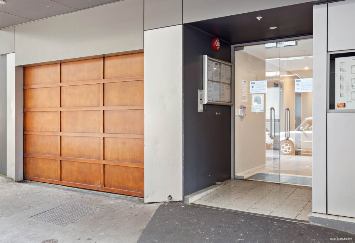 Auckland Girls’ Grammar School zone, 37m2 freehold 2 beds 1 bath apartment by SkyTower, 1.3 km to Auckland Girls’ Grammar School, 13B/34 Kingston Street, City Centre, Auckland