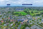 Brick and block 4 beds 2 baths house on 683m2 section, 3 beds 1 bath home upstairs, 1 bed 1 bath 1 rumpus room 1 utility room another lounge downstairs, 0.3 km to Lynfield College, close to schools, supermarket, shops, golf club, beach, 8 Tropicana Drive, Mt Roskill, Auckland