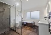 6 beds 3 baths with triple garage on 2371m2 section, Salt-water pool, Soundproof Theatre Room, 1.5 km to Mission Heights Junior College, 1.6 km to Mission Heights Primary School, 2.5 km to Ormiston Senior College, 31 Regis Lane, Flat Bush, Auckland