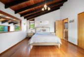 260m2 4 beds + study 3 baths house on 981m2 section, 0.4 km to Glamorgan School, 1.4 km to Northcross Intermediate, 1.5 km to Long Bay College, 201 Glamorgan Drive, Torbay, Auckland
