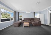 Freehold standalone 3 beds house with car park, 0.8 km to Papatoetoe East School, 0.9 km to Papatoetoe High School, 3.0 km to Papatoetoe Intermediate, 39B Esperanto Road, Papatoetoe, Auckland