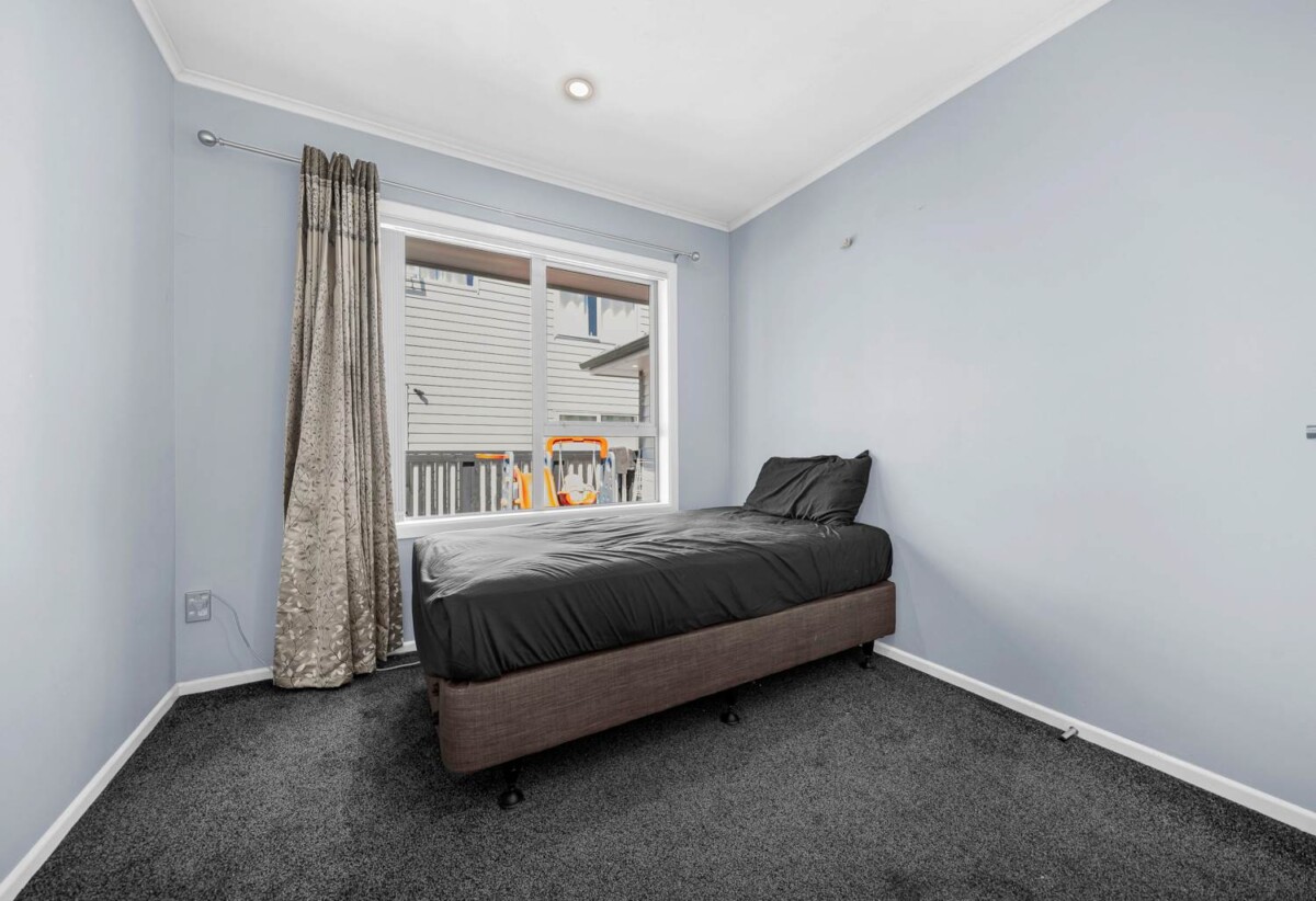 Freehold standalone 3 beds house with car park, 0.8 km to Papatoetoe East School, 0.9 km to Papatoetoe High School, 3.0 km to Papatoetoe Intermediate, 39B Esperanto Road, Papatoetoe, Auckland