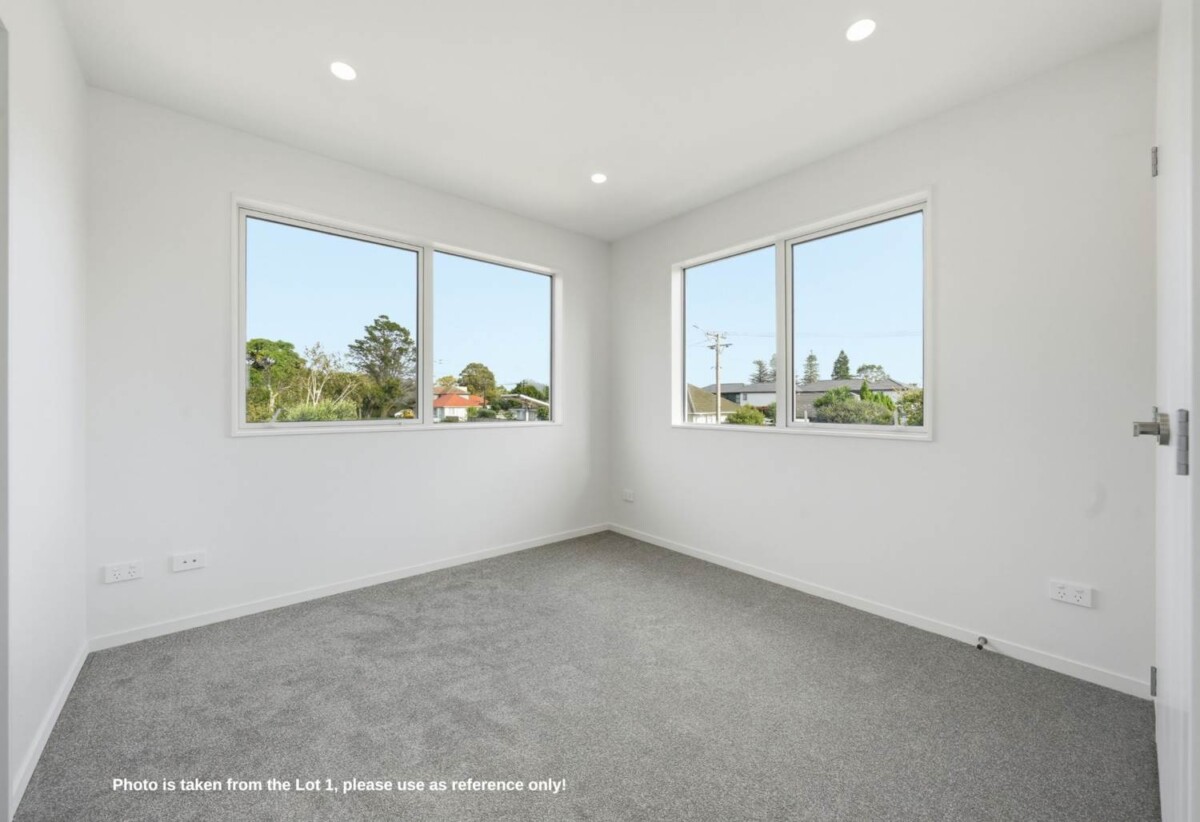 Priced to Sell, brandnew 2 beds 2.5 baths home, close to schools, supermarket, shops, seaside reserve, 0.3 km to Pt England School, Lot 2, 51 Anderson Avenue, Pt England, Auckland