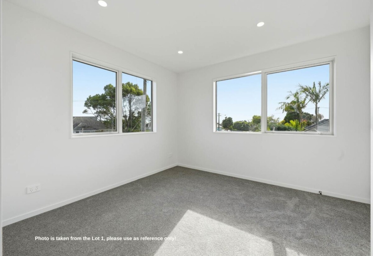 Priced to Sell, brandnew 2 beds 2.5 baths home, close to schools, supermarket, shops, seaside reserve, 0.3 km to Pt England School, Lot 2, 51 Anderson Avenue, Pt England, Auckland