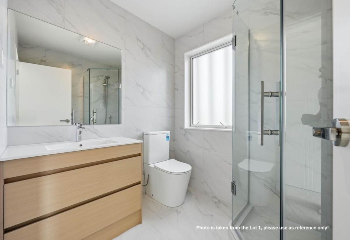 Priced to Sell, brandnew 2 beds 2.5 baths home, close to schools, supermarket, shops, seaside reserve, 0.3 km to Pt England School, Lot 2, 51 Anderson Avenue, Pt England, Auckland