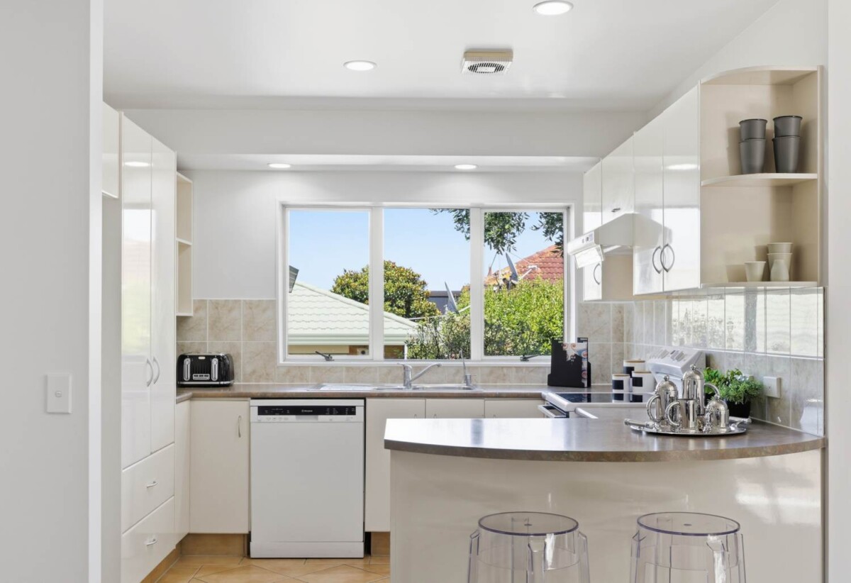 Brick and tile 3 beds 2 baths house with double garage, minutes to Blockhouse Bay Village, local schools, parks, 0.4 km to Blockhouse Bay School, 18A Heaphy Street, Blockhouse Bay, Auckland