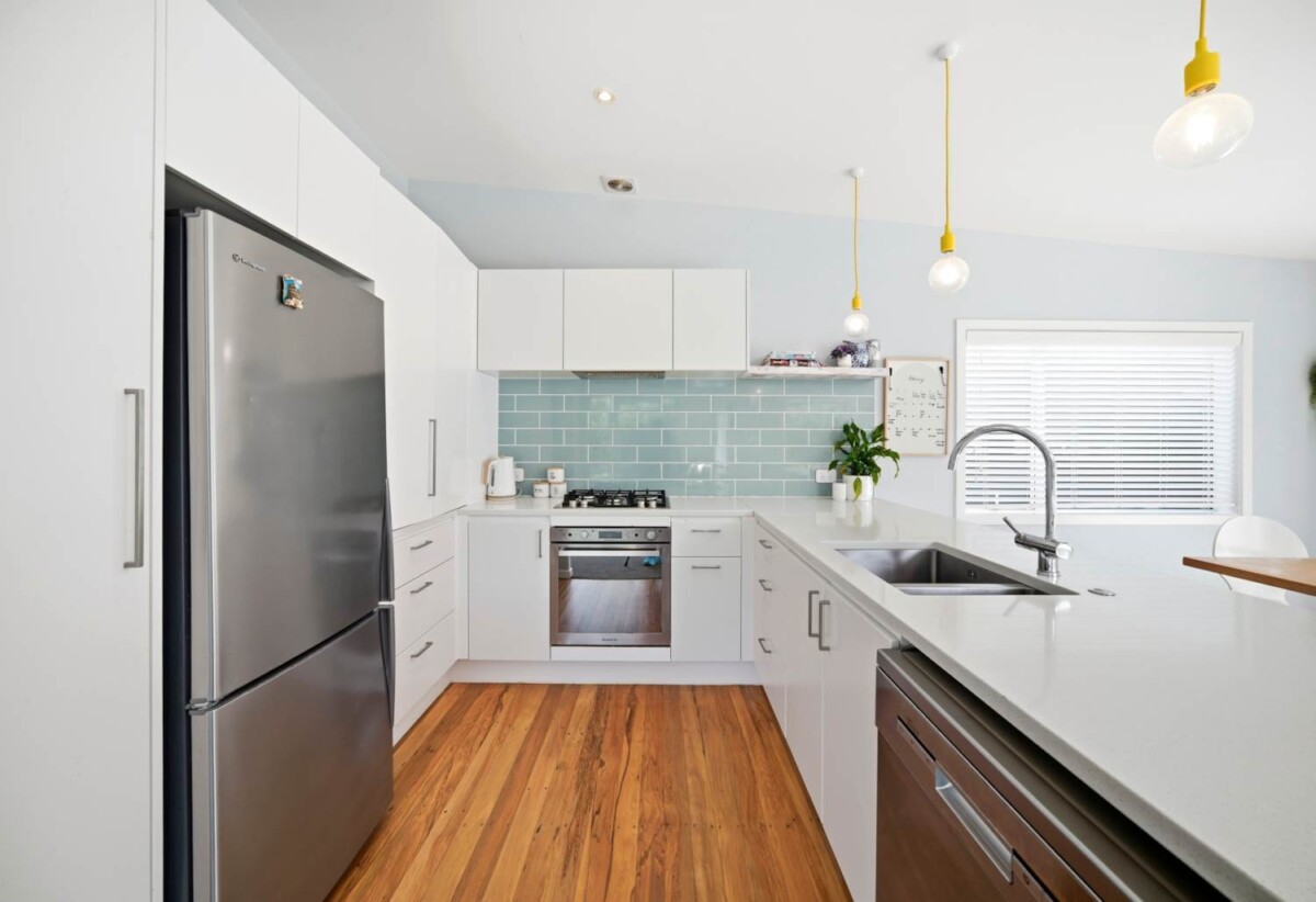 Rangi Zone. Beachside Lifestyle. Move-In Ready, 4 beds 2 baths house with double garage, 0.1 km to Browns Bay School, 1.3 km to Murrays Bay Intermediate, 1.7 km to Rangitoto College, 1/19 Kiteroa Terrace, Rothesay Bay, Auckland