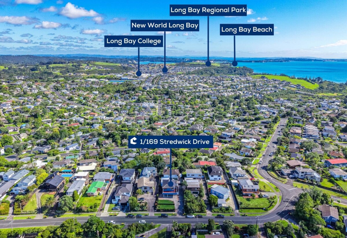 Recently refreshed 3 beds house with garage, 0.8 km to Long Bay College, 1/169 Stredwick Drive, Torbay, Auckland