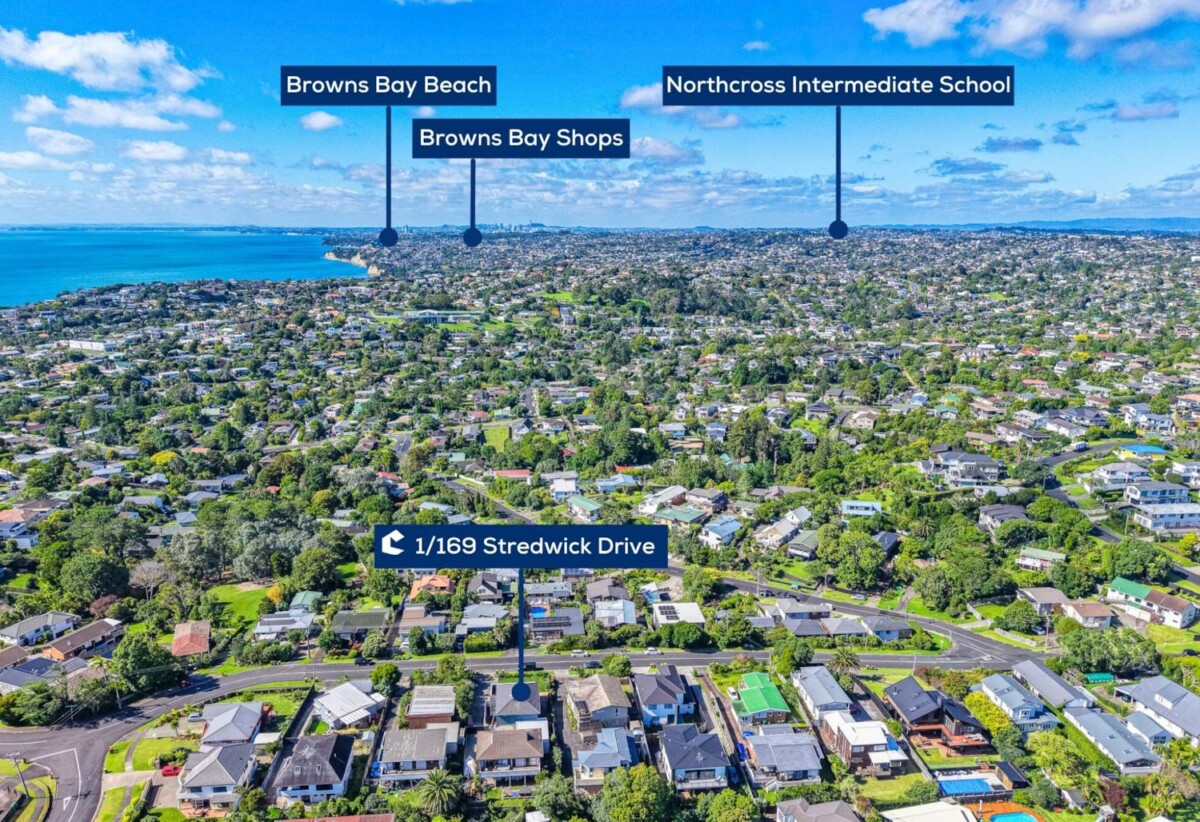 Recently refreshed 3 beds house with garage, 0.8 km to Long Bay College, 1/169 Stredwick Drive, Torbay, Auckland