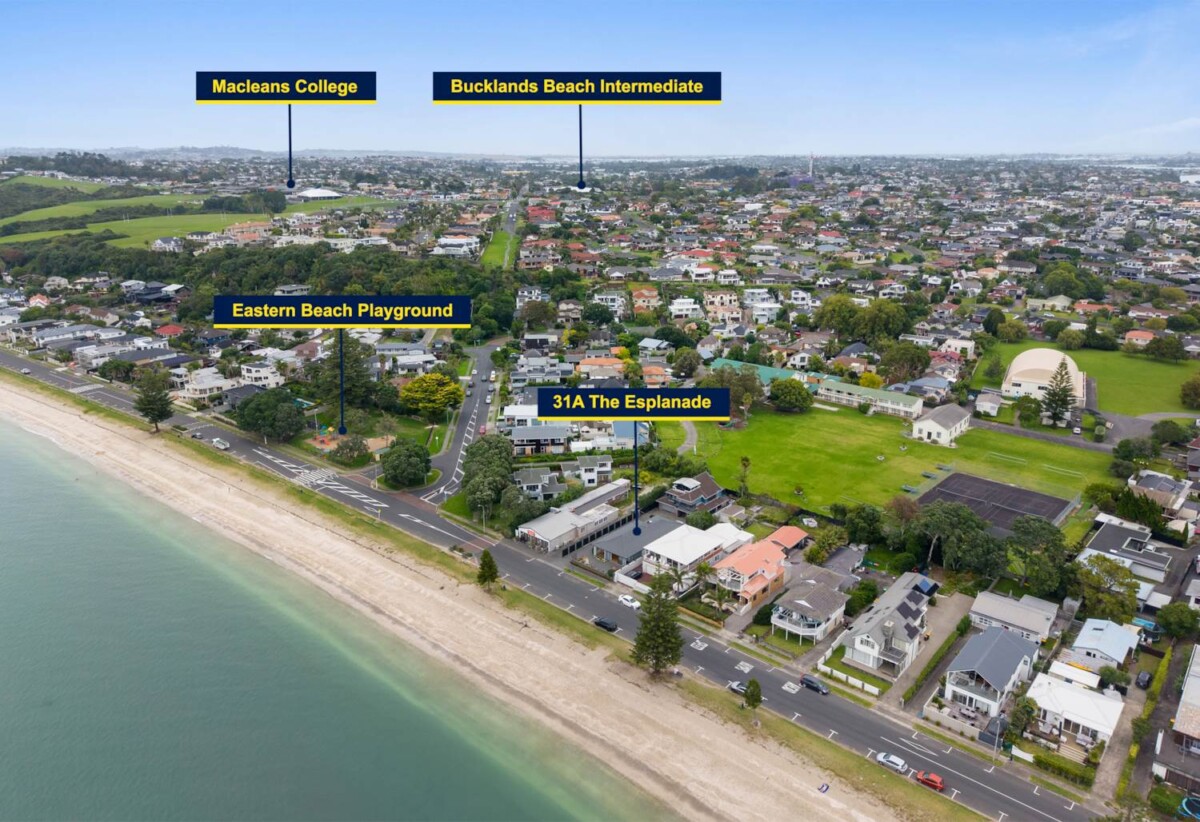 Macleans College and BBI zone, Fully Renovated 3 beds 2 baths house with double garage, next to the beach, 0.9 km to Bucklands Beach Primary School, 1.1 km to Macleans College, 1.2 km to Bucklands Beach Intermediate, 31A The Esplanade, Eastern Beach, Auckland