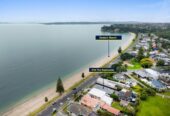Macleans College and BBI zone, Fully Renovated 3 beds 2 baths house with double garage, next to the beach, 0.9 km to Bucklands Beach Primary School, 1.1 km to Macleans College, 1.2 km to Bucklands Beach Intermediate, 31A The Esplanade, Eastern Beach, Auckland