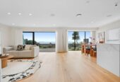 Macleans College and BBI zone, Fully Renovated 3 beds 2 baths house with double garage, next to the beach, 0.9 km to Bucklands Beach Primary School, 1.1 km to Macleans College, 1.2 km to Bucklands Beach Intermediate, 31A The Esplanade, Eastern Beach, Auckland