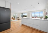 Macleans College and BBI zone, Fully Renovated 3 beds 2 baths house with double garage, next to the beach, 0.9 km to Bucklands Beach Primary School, 1.1 km to Macleans College, 1.2 km to Bucklands Beach Intermediate, 31A The Esplanade, Eastern Beach, Auckland